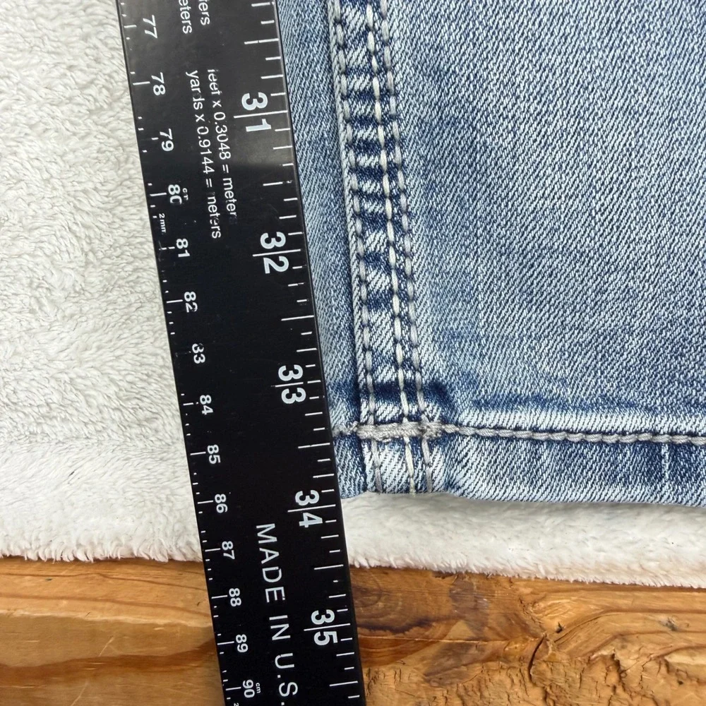 BKE Henry Jeans Mens 38x34 Light Wash Straight Stretch Coolmax